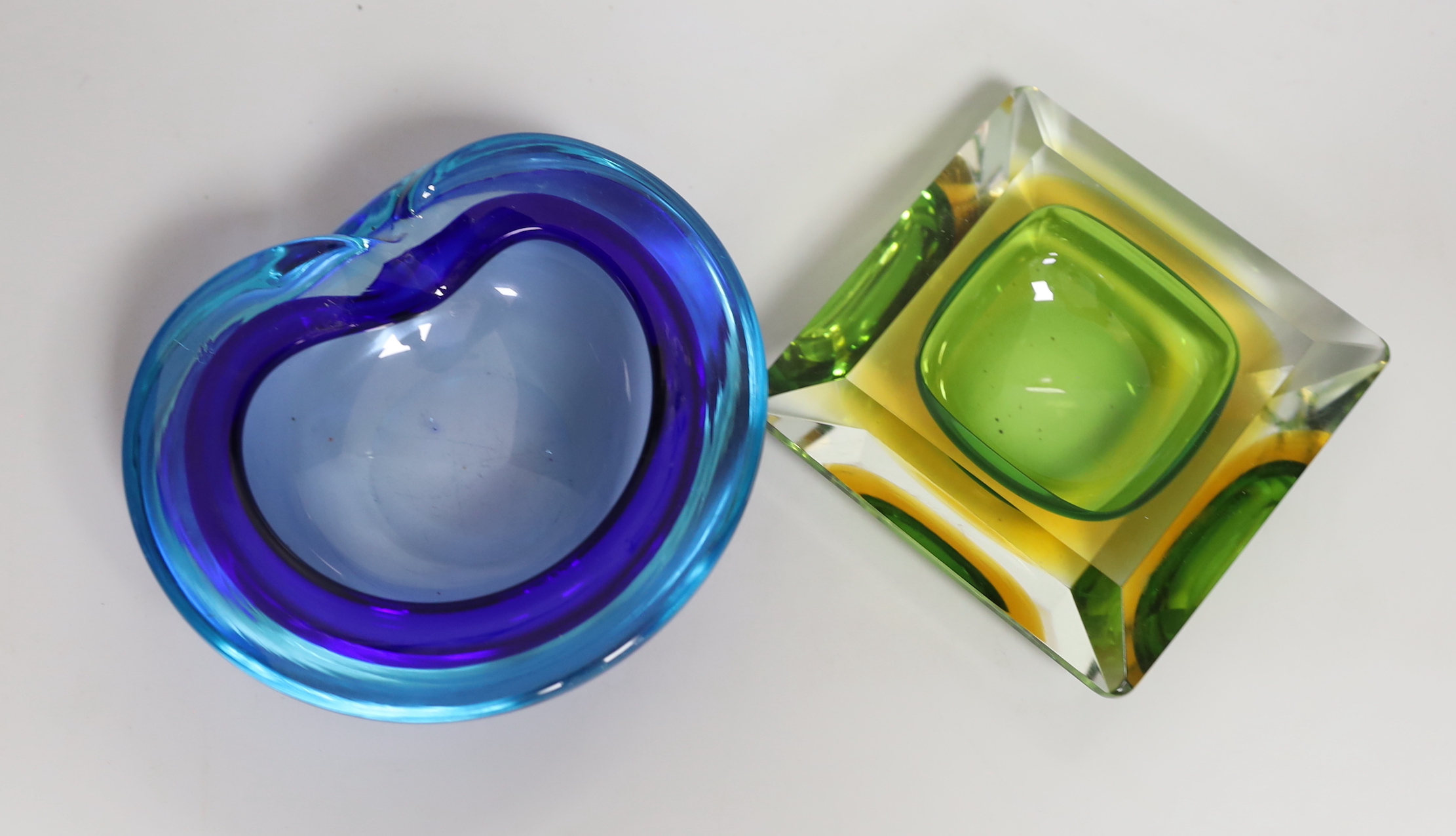 Two 1960's Murano glass ashtrays, largest 15cm diameter